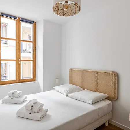 Magnificent Renovated 2 - 1br3p